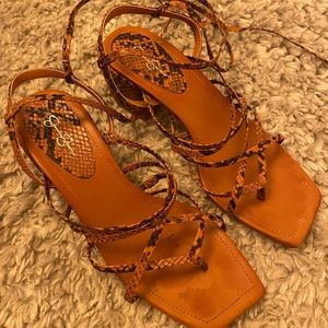Jessica Simpson brown IVELLE SANDAL